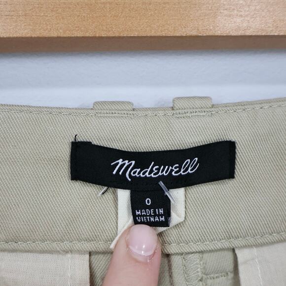 NWT Madewell The Harlow Short In Drapey Twill Pleated Vintage Khaki Tan Size 0 - Picture 8 of 10